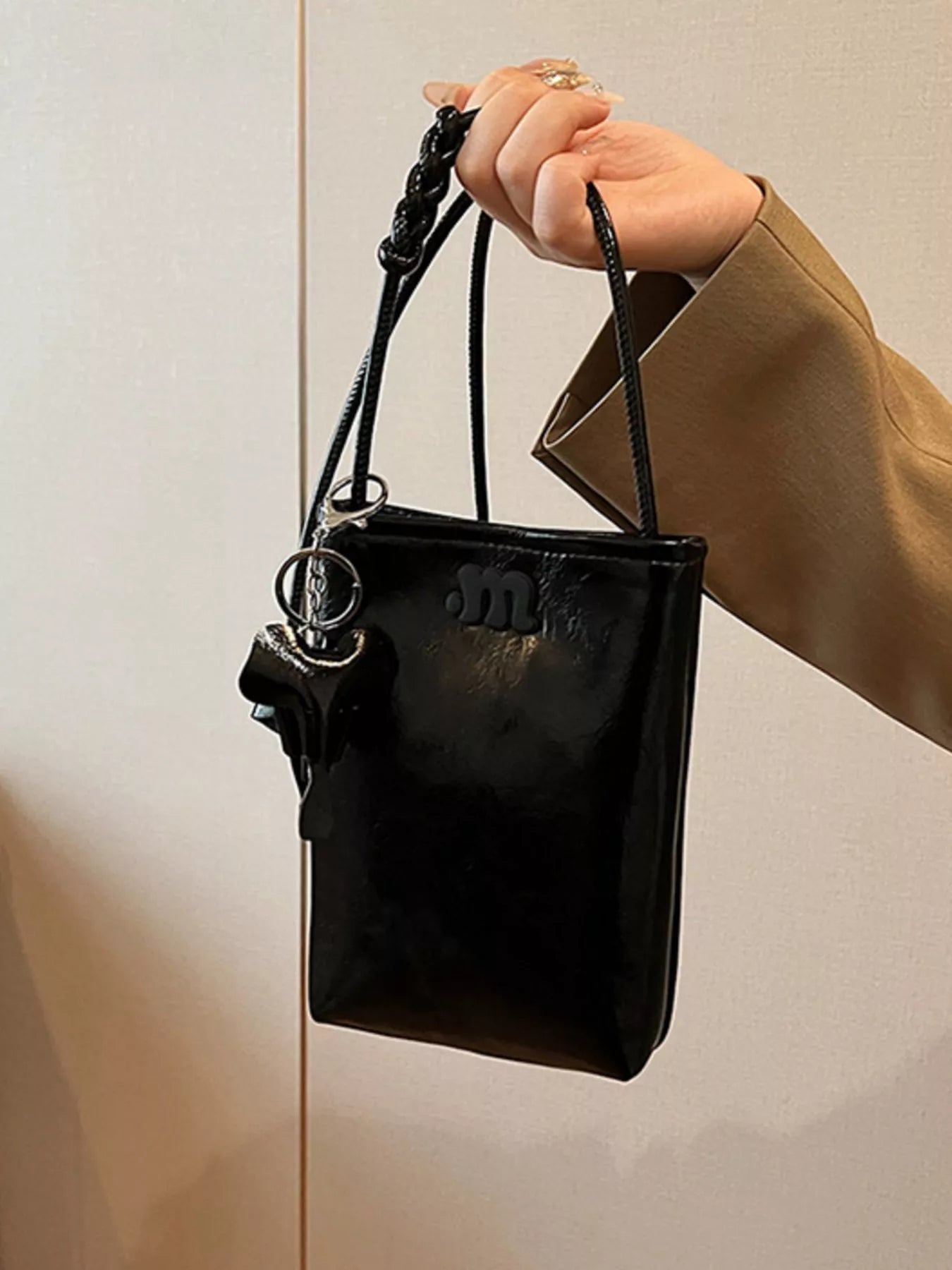 6e9ab4c4-b882-44e2-83bf-635068b33e5f-Max-Origin